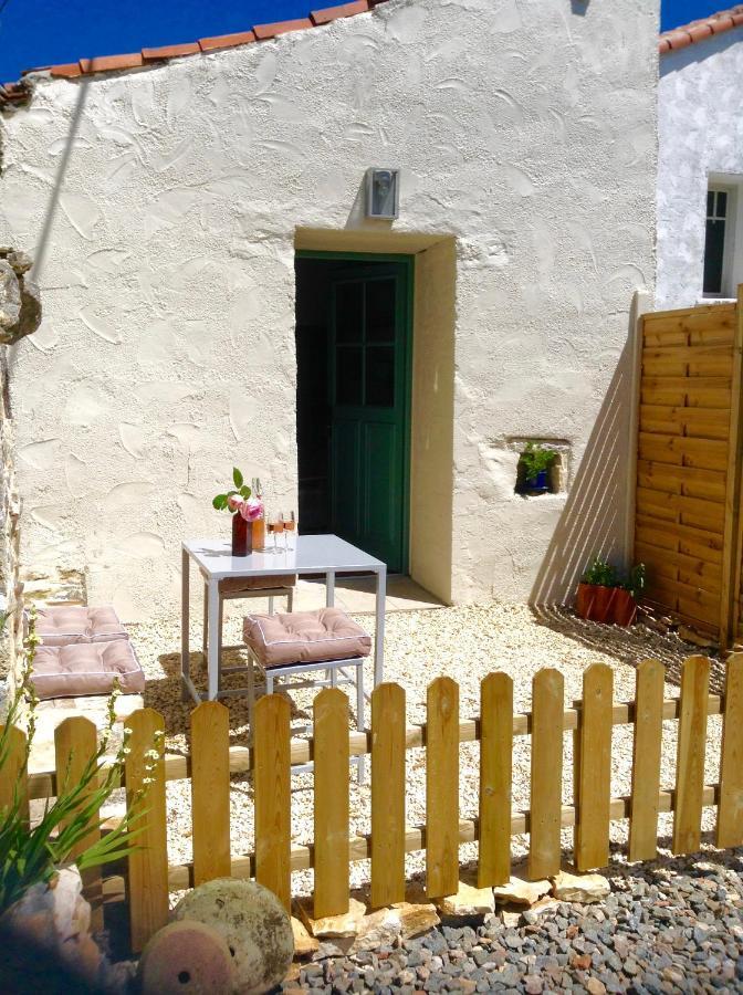 La Sonnette B&B Ventouse Exteriör bild